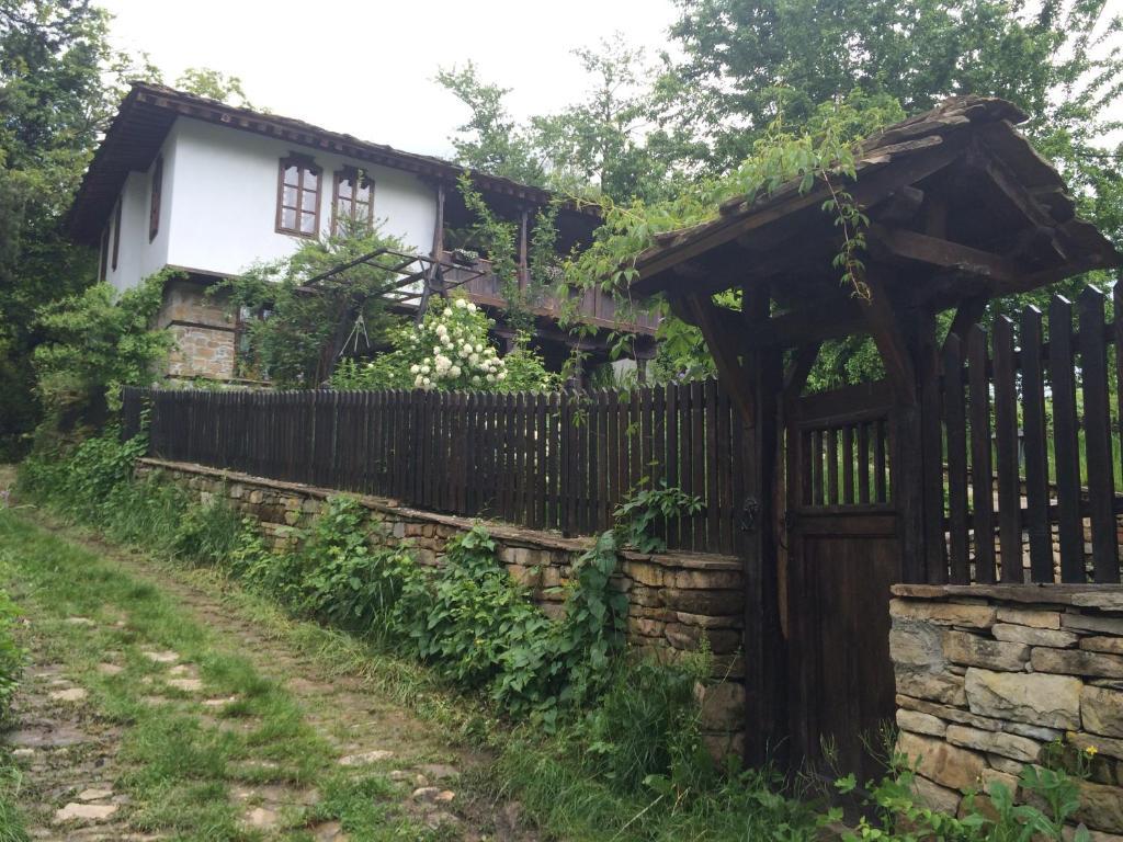 Stefanina Guesthouse Bozhentsi Exterior photo